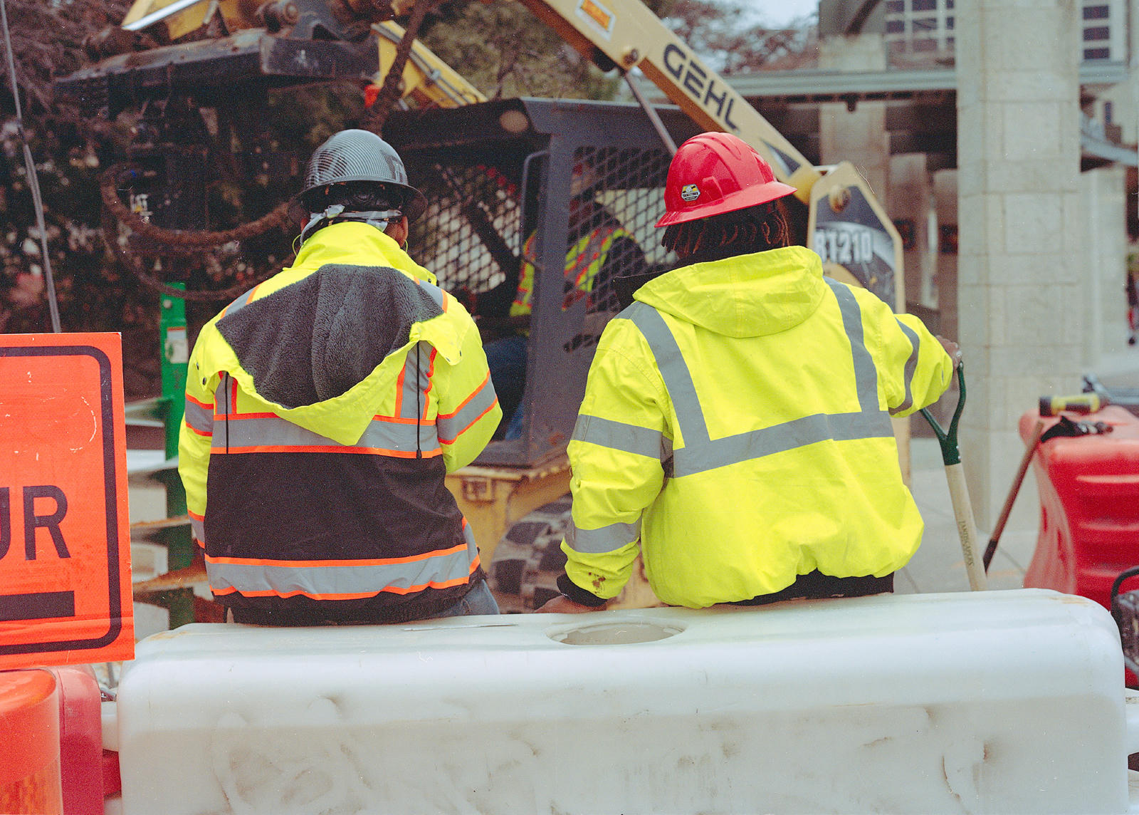 outing-workers.jpg